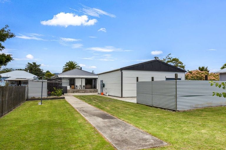 Photo of property in 55 Wakefield Street, Westport, 7825