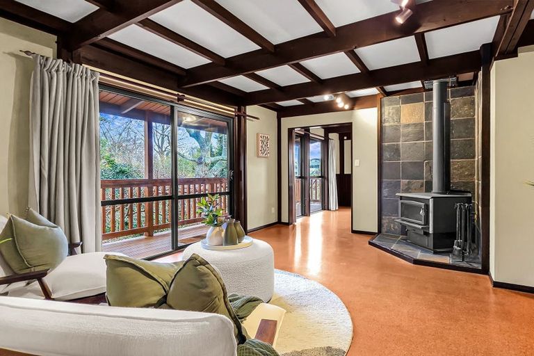Photo of property in 14 Utuhina Road, Springfield, Rotorua, 3015