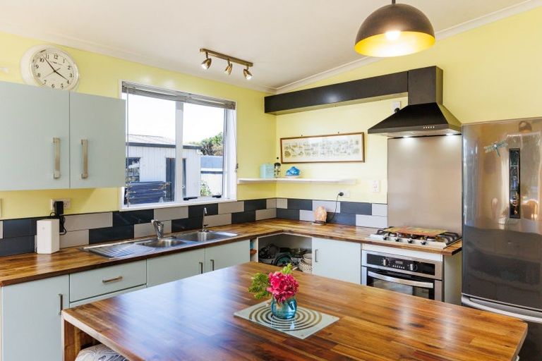 Photo of property in 141 Seabury Avenue, Foxton Beach, Foxton, 4815