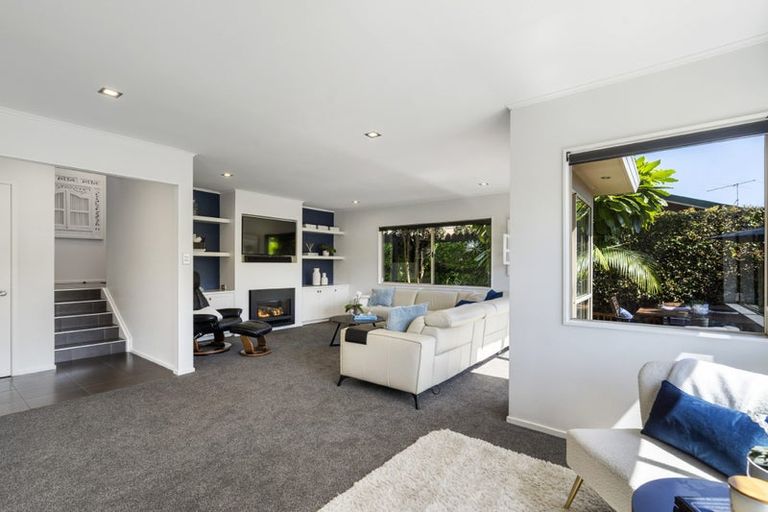 Photo of property in 8 Garden Lane, Torbay, Auckland, 0632