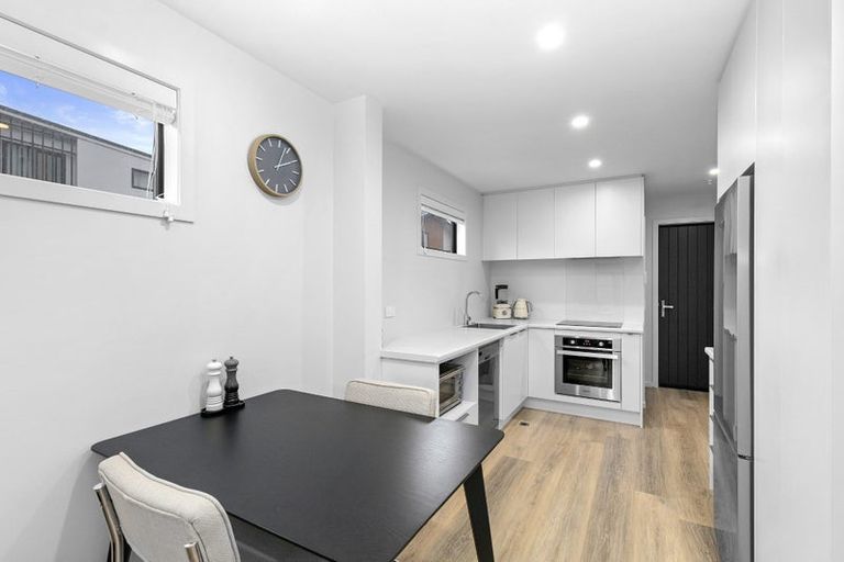 Photo of property in 4/338 Oxford Terrace, Avalon, Lower Hutt, 5011