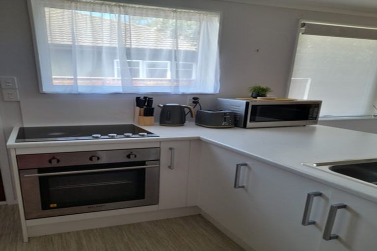 Photo of property in 1/2 Trigg Crescent, Taradale, Napier, 4112