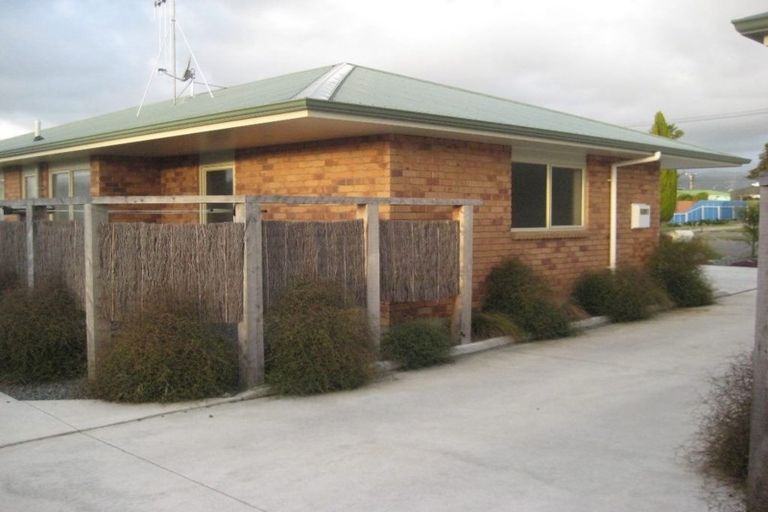 Photo of property in 18 Reeve Street, Levin, 5510