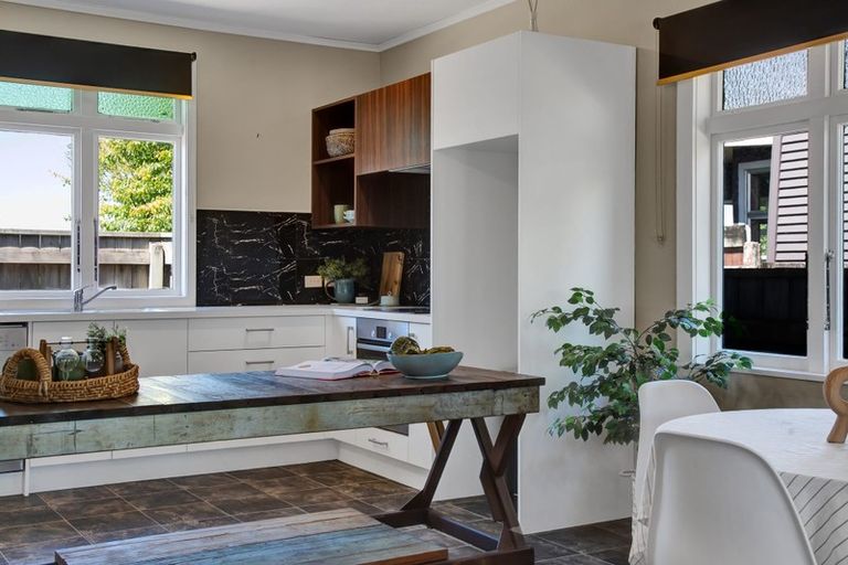 Photo of property in 1/68 Woodleigh Street, Frankleigh Park, New Plymouth, 4310