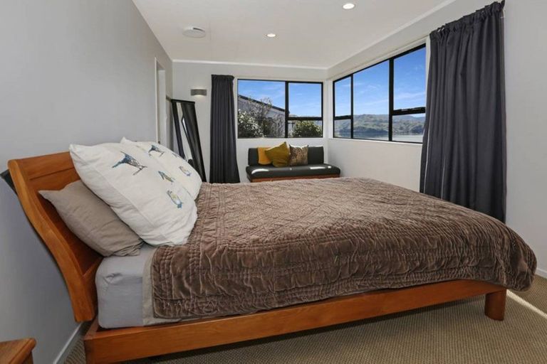 Photo of property in 33 Oak Avenue, Paremata, Porirua, 5024