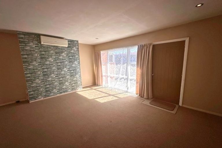 Photo of property in 2/254 Main Road North, Redwood, Christchurch, 8051