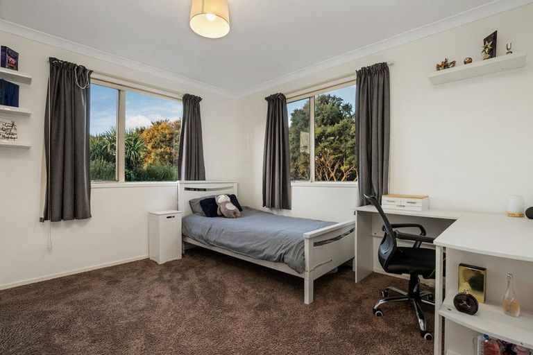 Photo of property in 19 Twin Court, Albany, Auckland, 0632