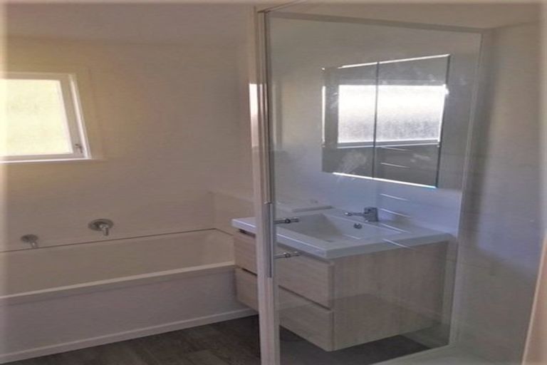 Photo of property in 18 Filmer Place, Melville, Hamilton, 3206