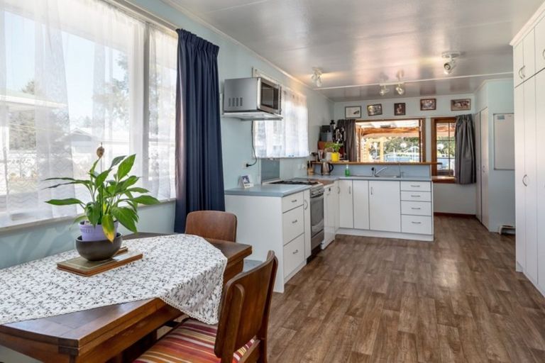 Photo of property in 11 Madden Place, Solway, Masterton, 5810