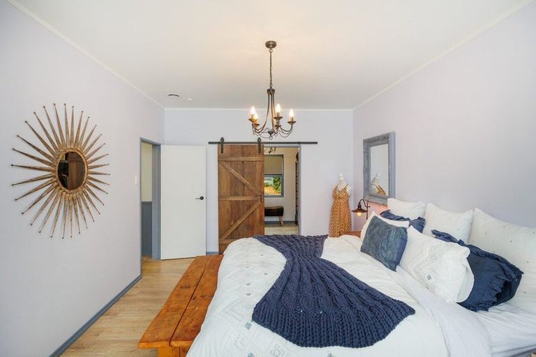 Photo of property in 8 Skerman Street, Marton, 4710