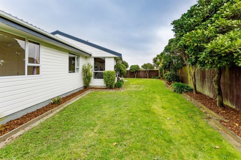 Photo of property in 464 Marine Parade, South New Brighton, Christchurch, 8062