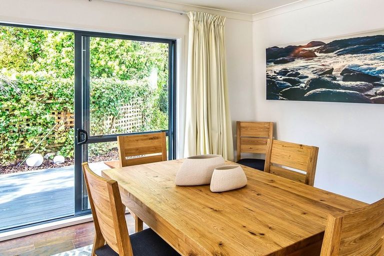 Photo of property in 5 Tombane Lane, Papakowhai, Porirua, 5024