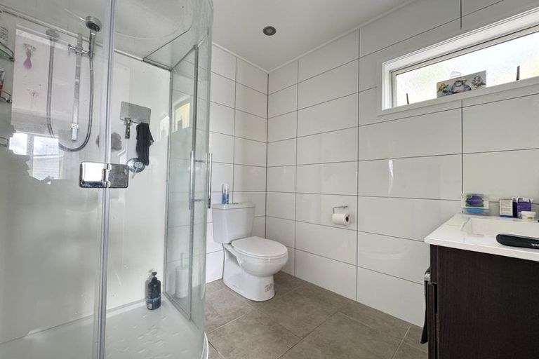 Photo of property in 20 Chastudon Place, Tawa, Wellington, 5028