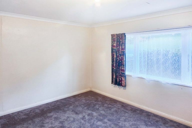 Photo of property in 65 Elmslie Road, Pinehaven, Upper Hutt, 5019