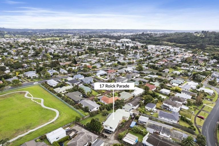 Photo of property in 17 Roick Parade, Glen Eden, Auckland, 0602