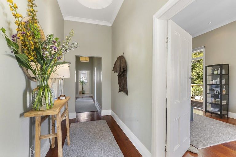 Photo of property in 4 Dawson Street, Berhampore, Wellington, 6023