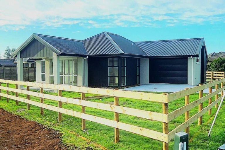 Photo of property in 17 Glen Wallace Road, Waipu, 0510