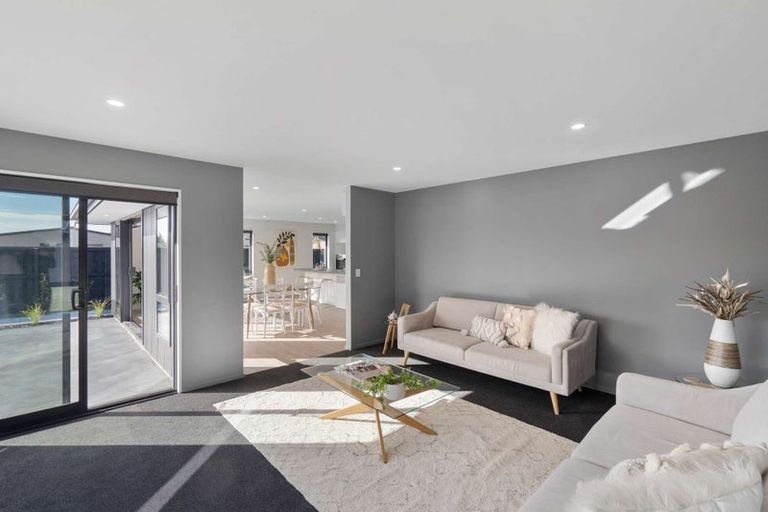 Photo of property in 3 Cox Lane, Amberley, 7410