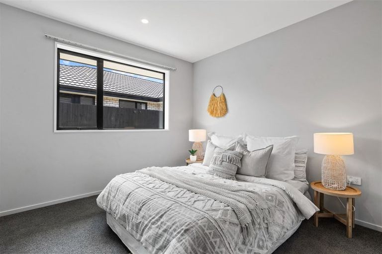 Photo of property in 17 Pajet Street, Marshland, Christchurch, 8083