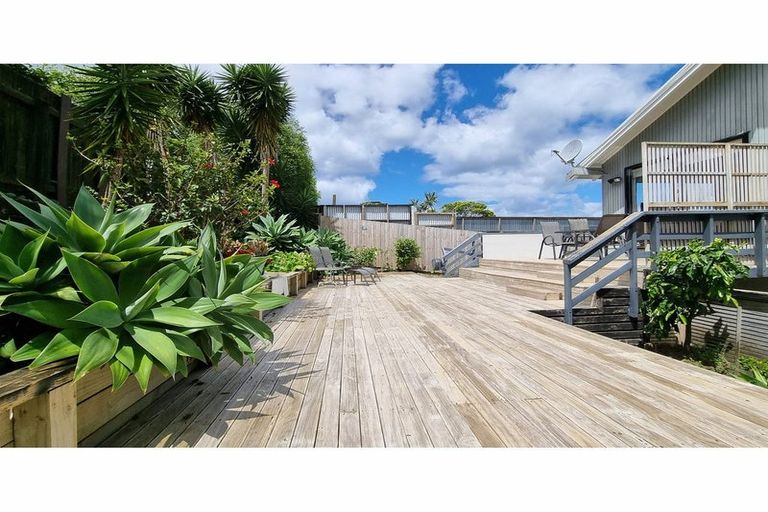 Photo of property in 2/39 Killarney Avenue, Torbay, Auckland, 0630