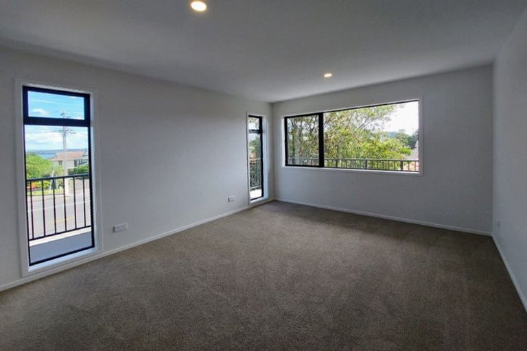 Photo of property in 122a Bucklands Beach Road, Bucklands Beach, Auckland, 2012