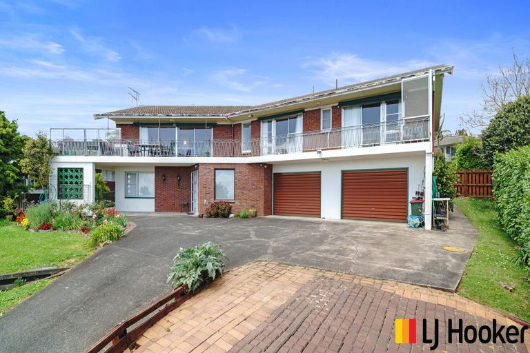 Photo of property in 7 Gibbs Crescent, Red Hill, Papakura, 2110