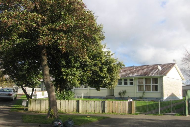 Photo of property in 68-70 Monowai Place, Westbrook, Palmerston North, 4412