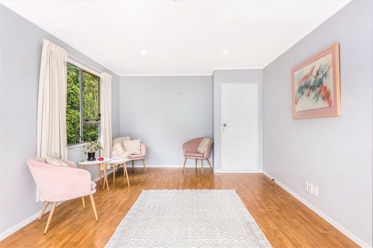 Photo of property in 42b Hicks Close, Whitby, Porirua, 5024