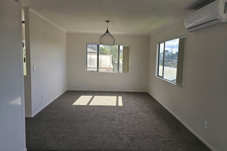 Photo of property in 283a Don Buck Road, Massey, Auckland, 0614