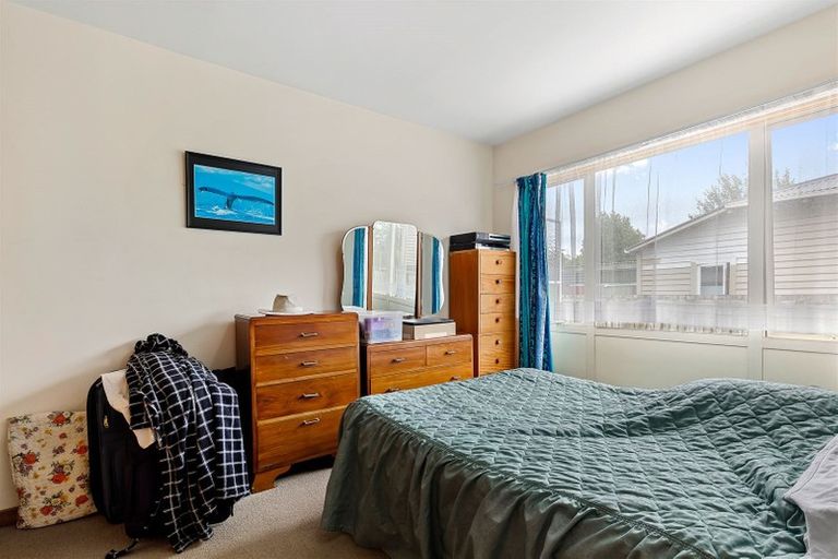 Photo of property in 2/17 Torrens Road, Hillmorton, Christchurch, 8024