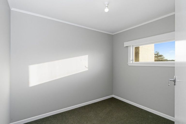 Photo of property in 21 Hartley Street, Foxton Beach, Foxton, 4815