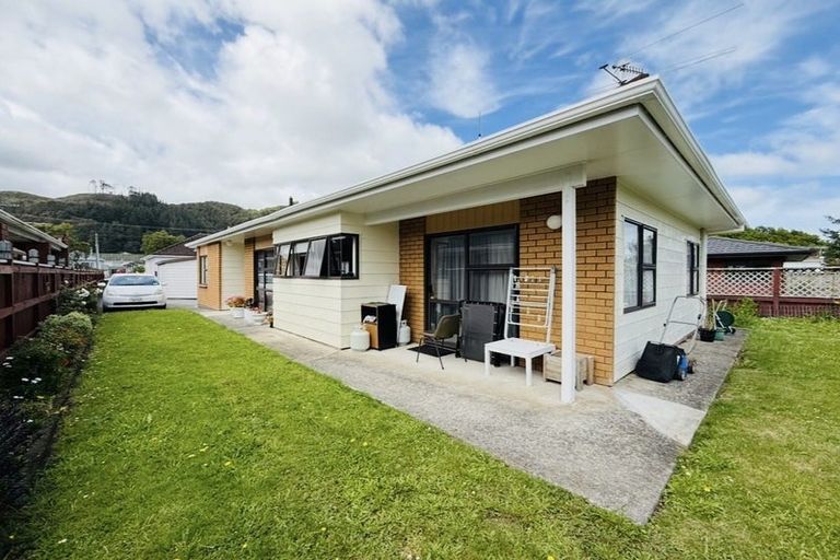 Photo of property in 20a Wilford Street, Wallaceville, Upper Hutt, 5018