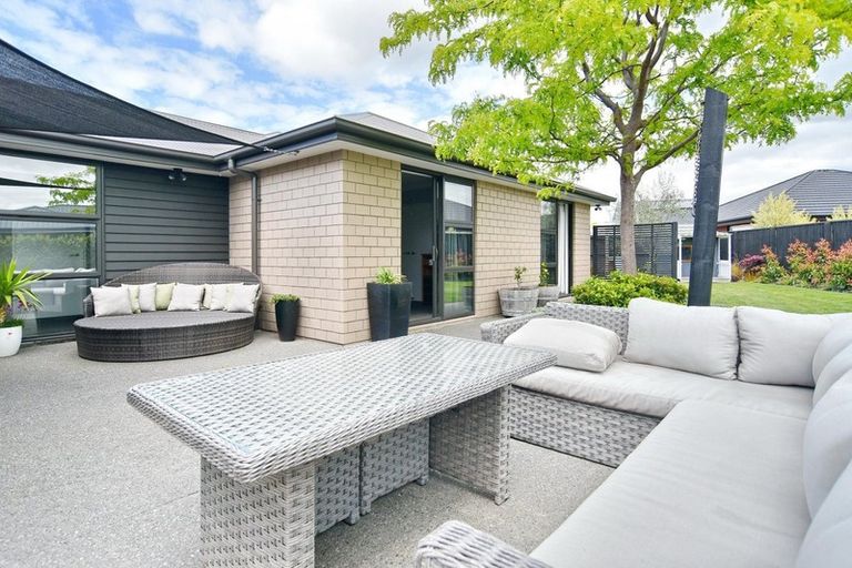 Photo of property in 28 Wootton Place, Kaiapoi, 7630