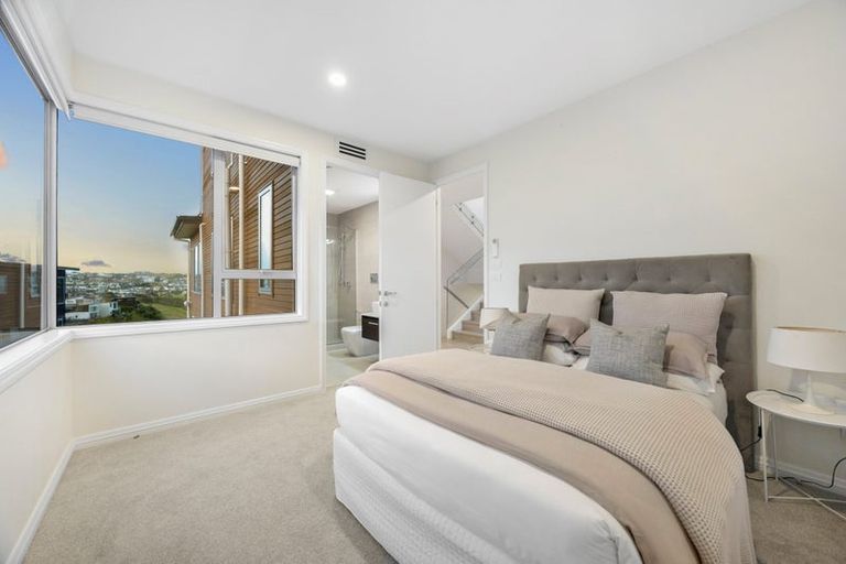 Photo of property in 7 Bounty Road, Long Bay, Auckland, 0630