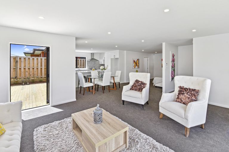 Photo of property in 24 Tawhiti Road, Pukekohe, 2120