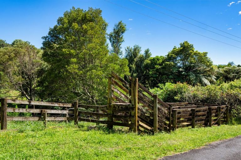 Photo of property in 361 Kaitemako Road, Welcome Bay, Tauranga, 3175