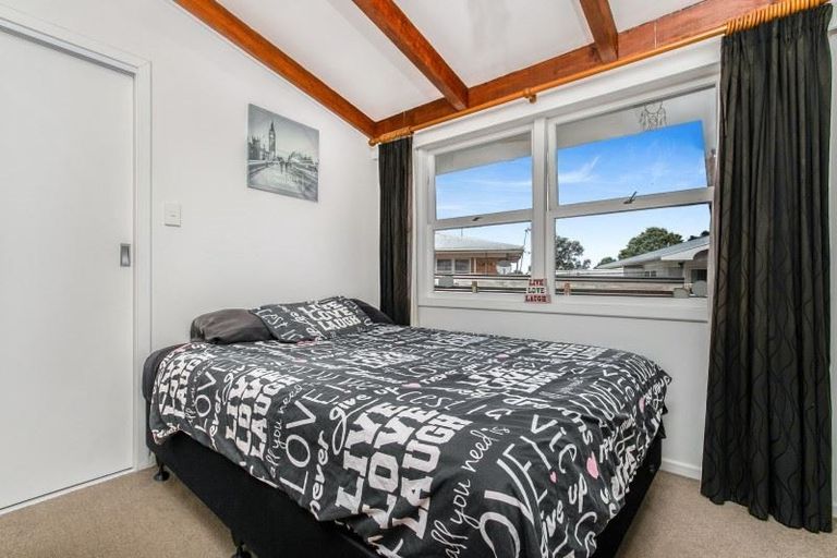 Photo of property in 42 Mckean Avenue, Manurewa, Auckland, 2102