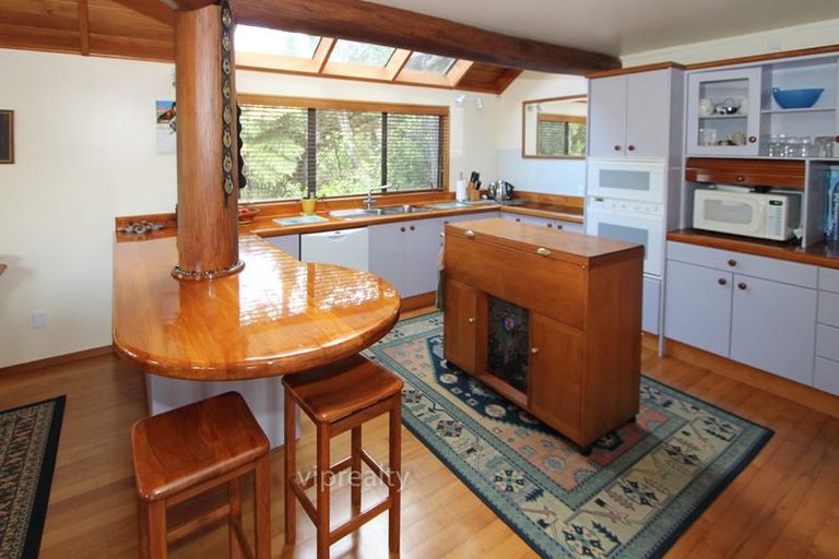 Photo of property in 32 Okareka Loop Road, Lake Okareka, Rotorua, 3076
