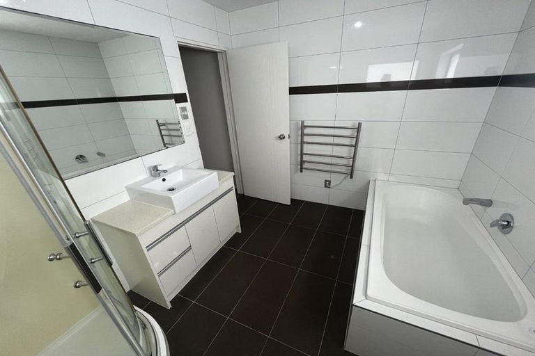 Photo of property in 65 Kirikiri Drive, Papakura, 2110