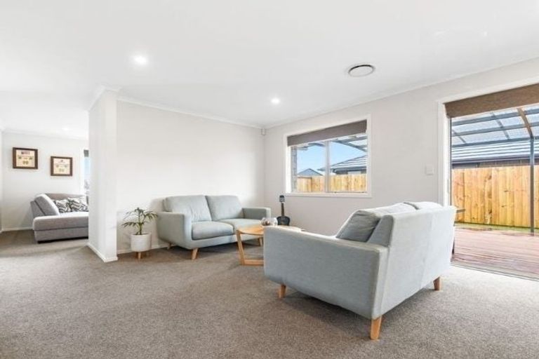 Photo of property in 25 Keerangi Place, Rototuna North, Hamilton, 3210