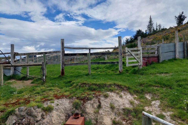 Photo of property in 350 Kowhatu Road, Waihaorunga, Waimate, 7977