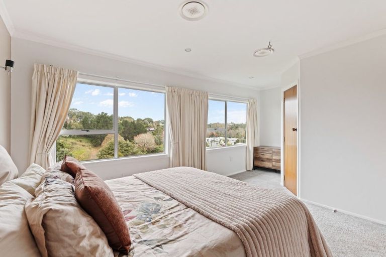 Photo of property in 5h Pembroke Street, Westown, New Plymouth, 4310