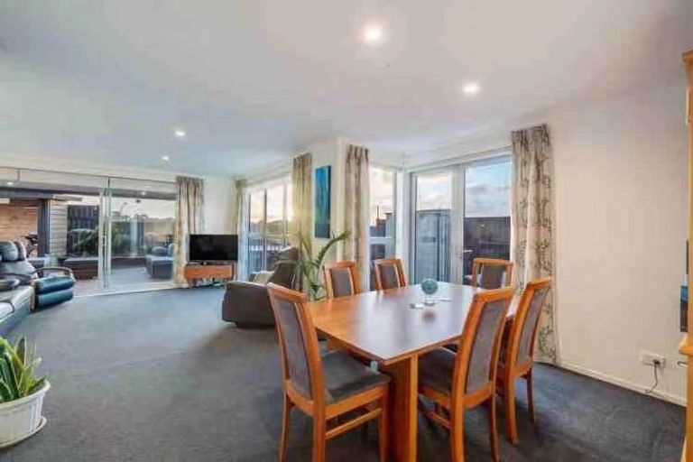 Photo of property in 63b Westgate Drive, Massey, Auckland, 0614