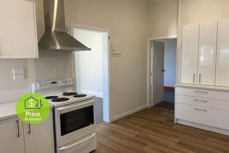 Photo of property in 2/33 Richmond Grove, Woburn, Lower Hutt, 5010