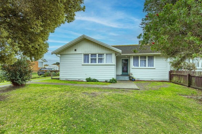 Photo of property in 67 Titoki Street, Castlecliff, Whanganui, 4501