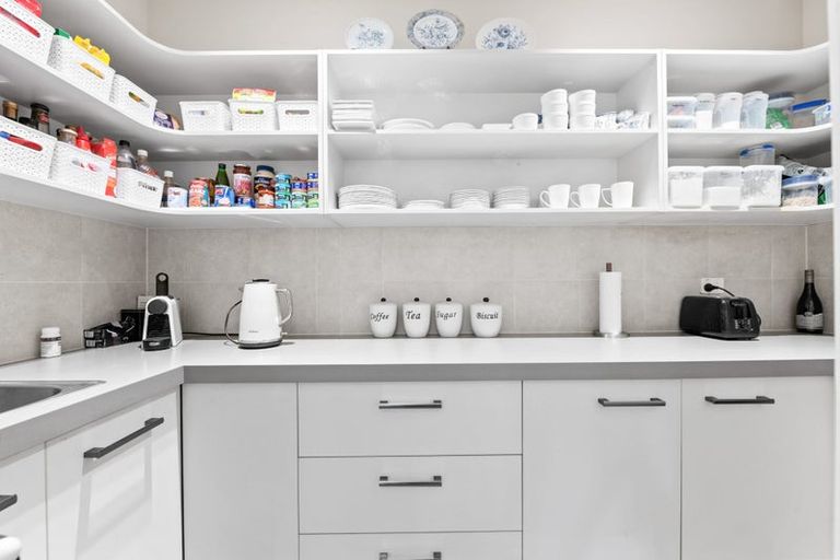 Photo of property in 52 Wiltshire Drive, Huntington, Hamilton, 3210