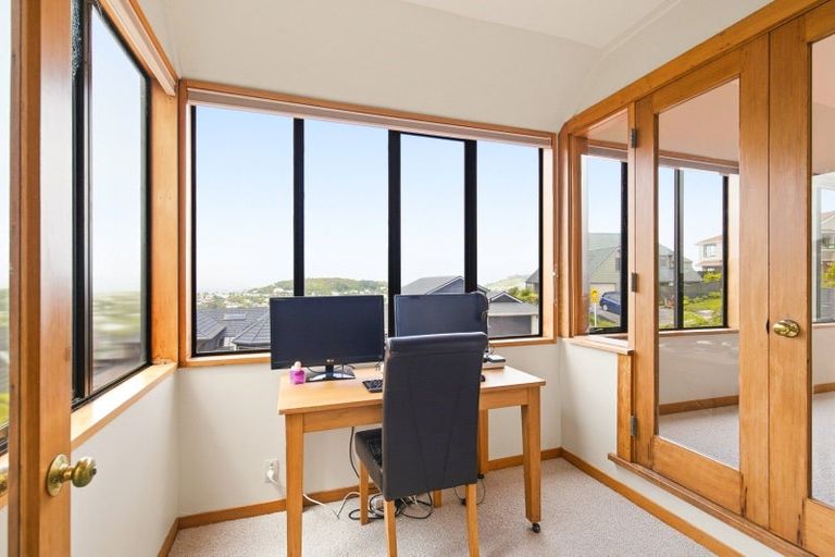 Photo of property in 20 Satara Crescent, Khandallah, Wellington, 6035