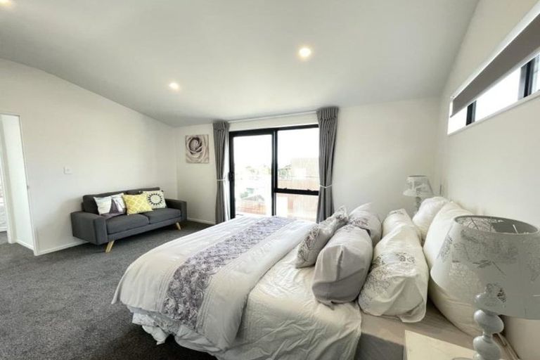 Photo of property in 65b Sunrise Avenue, Murrays Bay, Auckland, 0630