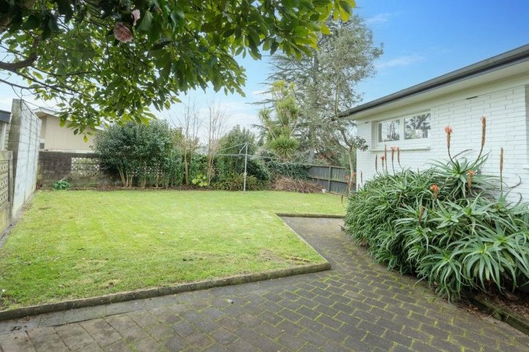 Photo of property in 1 Jennifer Place, Chartwell, Hamilton, 3210