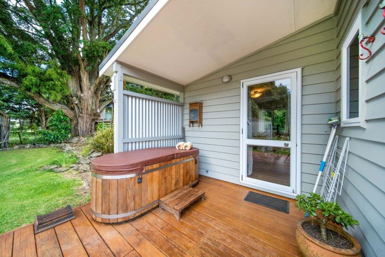 Photo of property in 141 Tauraroa Road, Maungakaramea, Whangarei, 0178